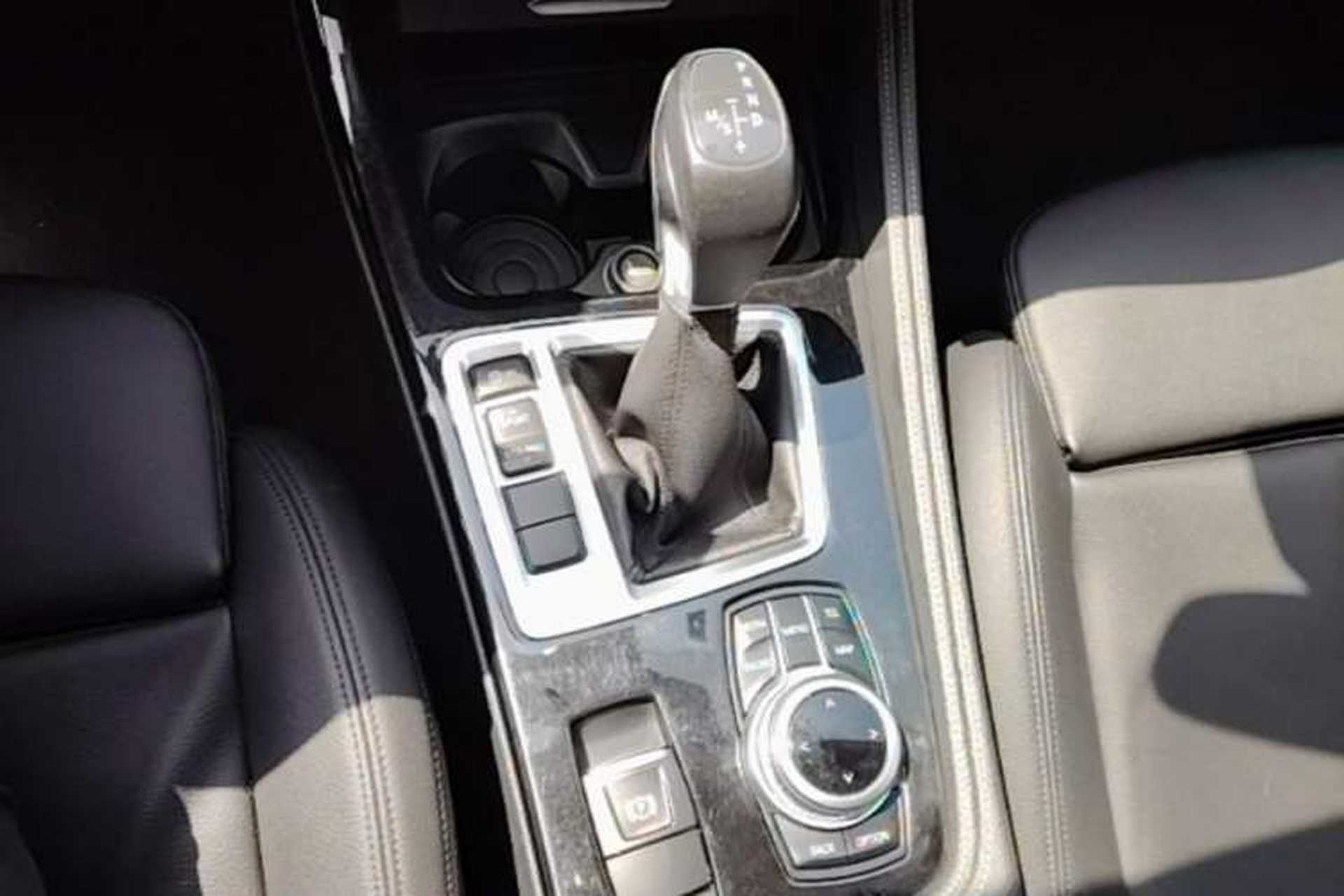 Used BMW 1 Series 2017 120i Design Package Model Gear Lever