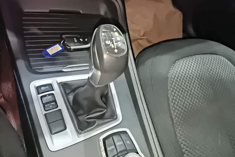 Used BMW 1 Series 2017 118i Fashion Model Gear Lever