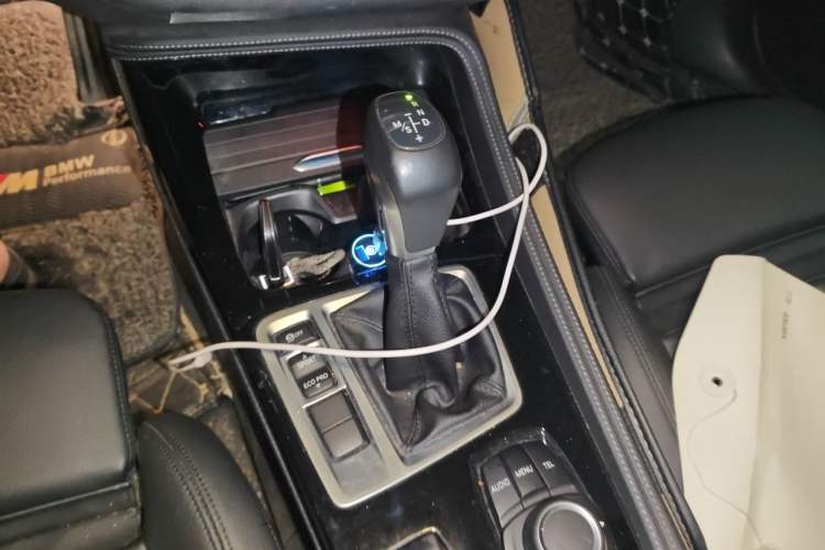 Used BMW 1 Series 2017 118i Sport Edition Gear Lever