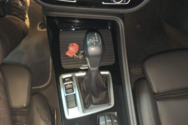 Used BMW 1 Series 2017 118i Sport Edition Gear Lever