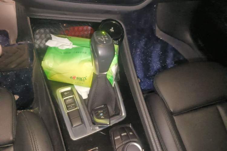 Used BMW 1 Series 2017 118i Sport Edition Gear Lever