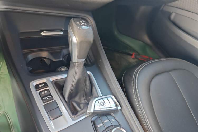 Used BMW 1 Series 2017 118i Fashion Model Gear Lever