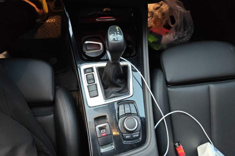 Used BMW 1 Series 2017 118i Sport Edition Gear Lever