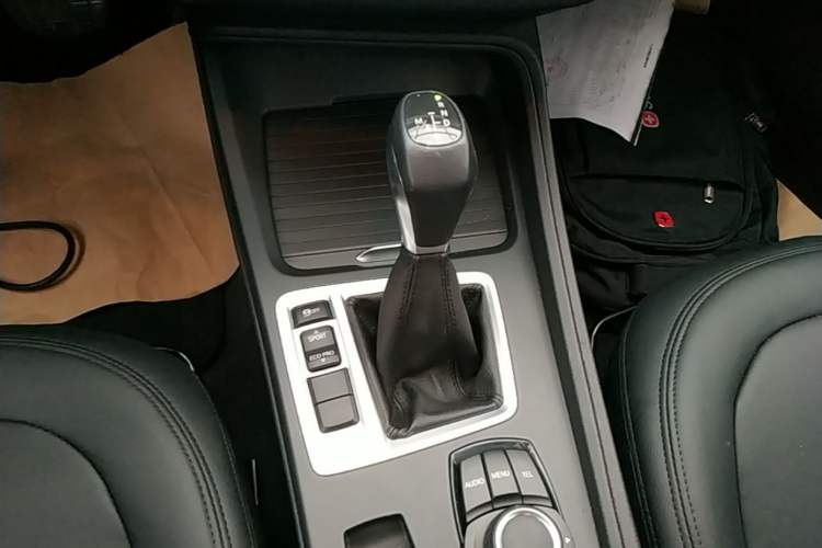 Used BMW 1 Series 2017 118i Fashion Model Gear Lever