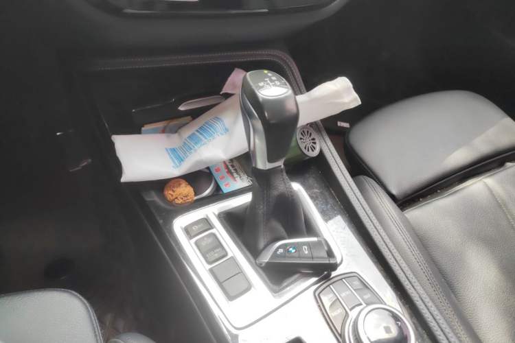 Used BMW 1 Series 2017 118i Design Package Model Gear Lever