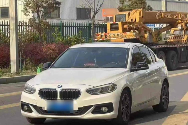 Used BMW 1 Series 2017 118i Sport Edition Guazi used car, China used car export, Used car for sale, Used cars, Cheapest cars for sale
