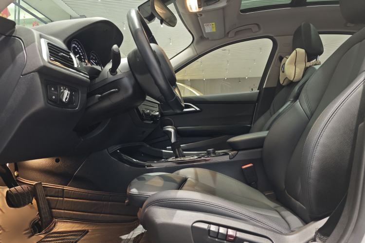 Used BMW 1 Series 2017 118i Sport Edition Interior 1