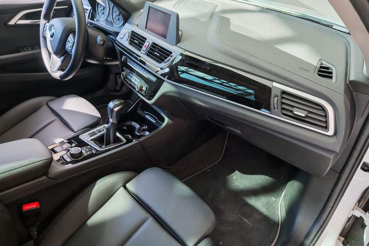 Used BMW 1 Series 2017 118i Sport Edition Interior 2