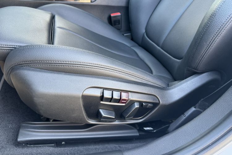 Used BMW 1 Series 2017 118i Sport Edition Interior 2