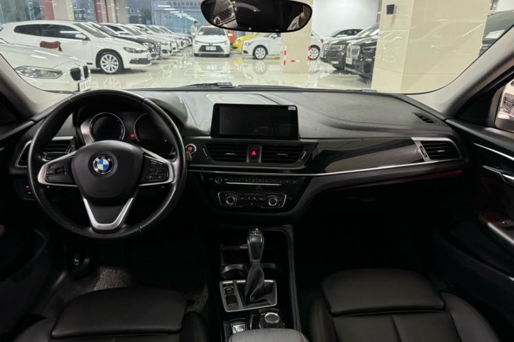 Used BMW 1 Series 2017 118i Sport Edition Interior 2