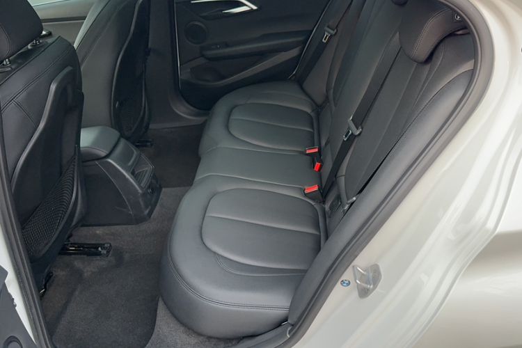 Used BMW 1 Series 2017 118i Sport Edition Interior 4