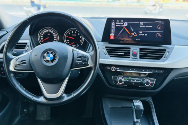 Used BMW 1 Series 2017 118i Fashion Model Interior 4