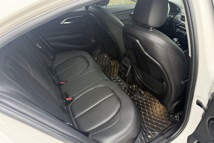 Used BMW 1 Series 2017 118i Design Package Model Interior 4