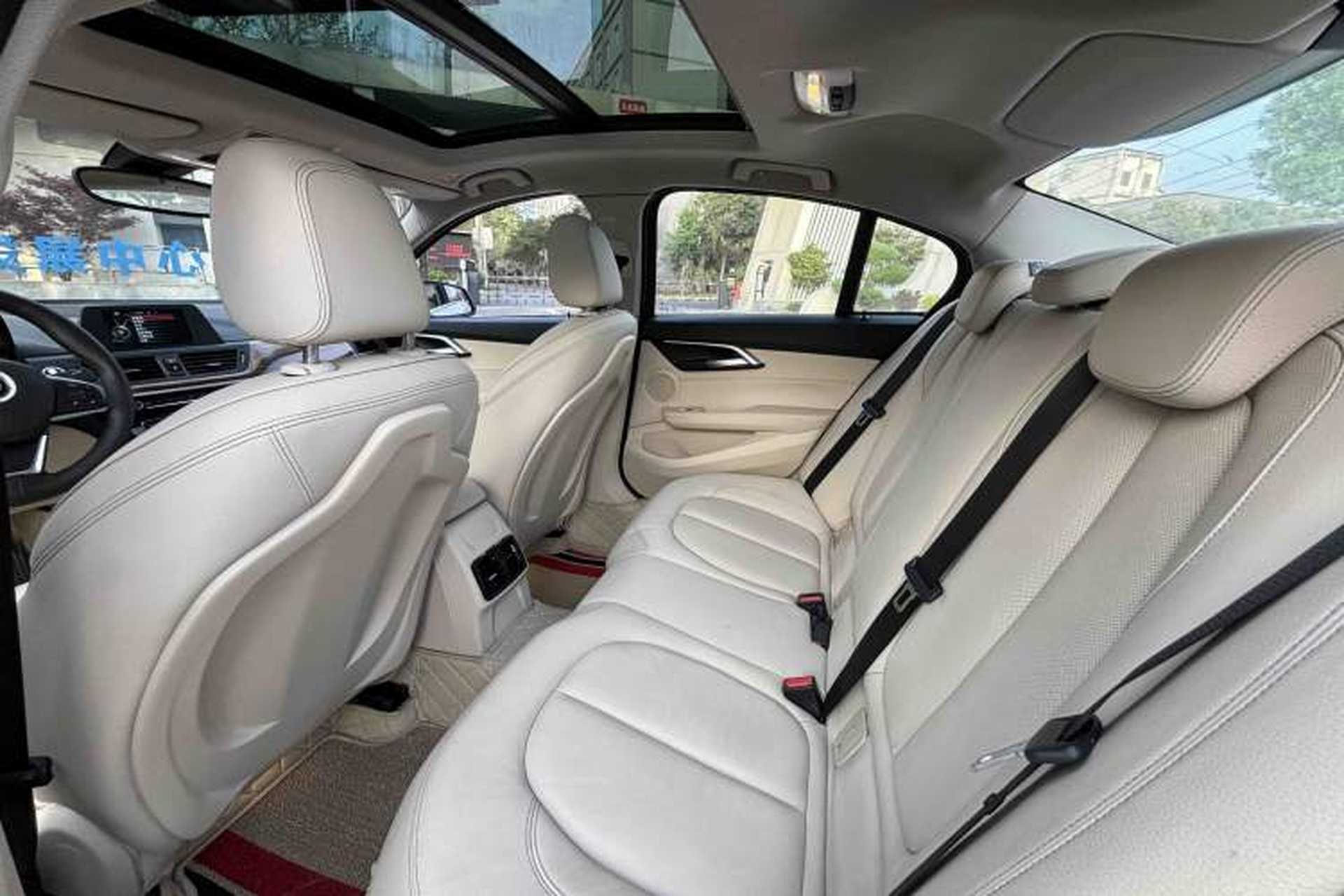 Used BMW 1 Series 2017 118i Design Package Model Interior 4