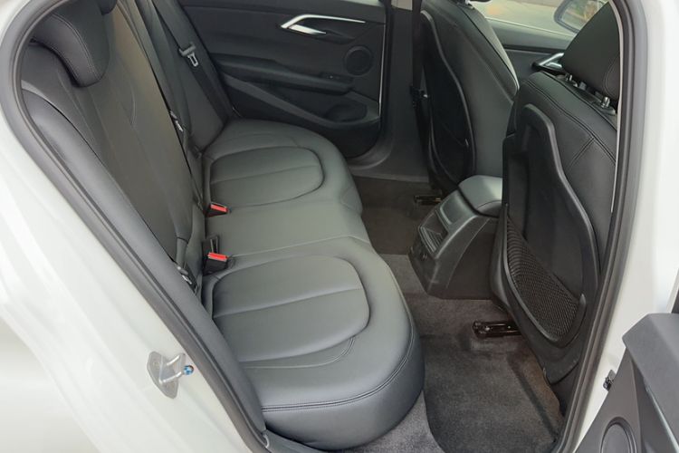 Used BMW 1 Series 2017 118i Sport Edition Interior 5