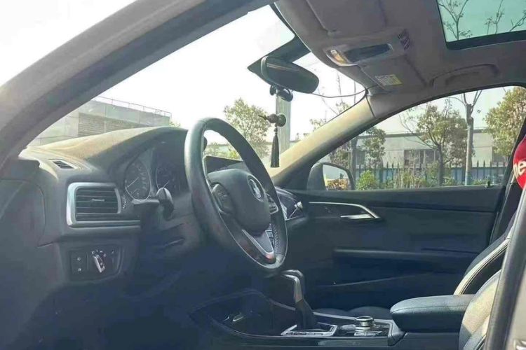 Used BMW 1 Series 2017 118i Sport Edition Interior 5