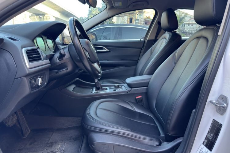 Used BMW 1 Series 2017 118i Fashion Model Interior 5