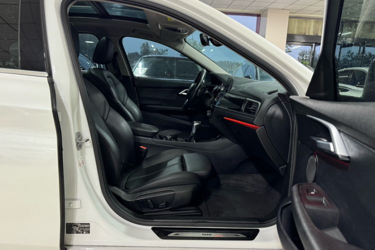 Used BMW 1 Series 2017 118i Sport Edition Interior 5