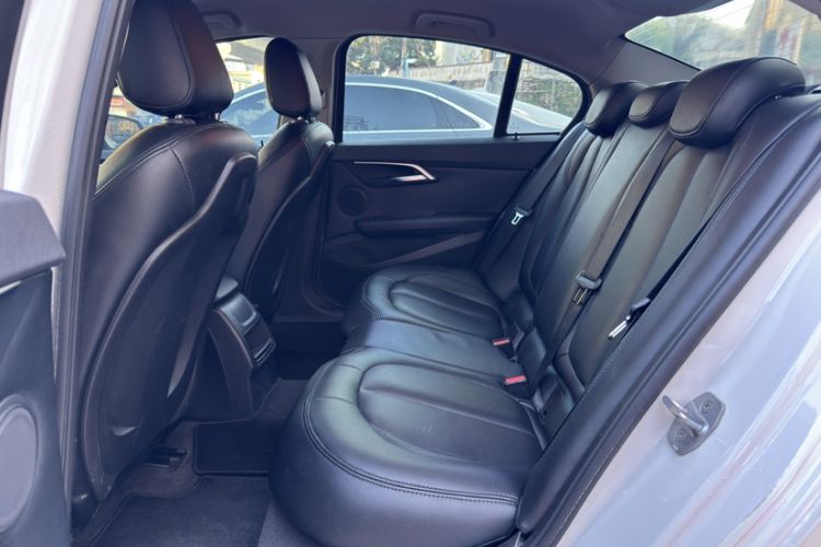 Used BMW 1 Series 2017 118i Fashion Model Interior 7