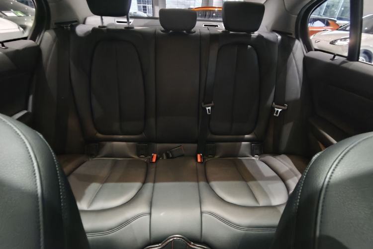 Used BMW 1 Series 2017 118i Sport Edition Interior 9