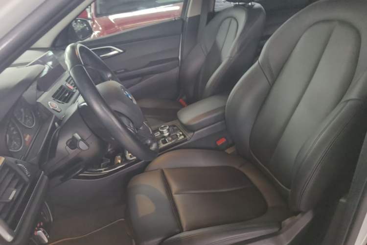 Used BMW 1 Series 2017 118i Design Package Model Left Front Seat