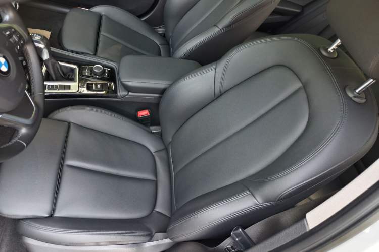 Used BMW 1 Series 2017 118i Sport Edition Left Front Seat