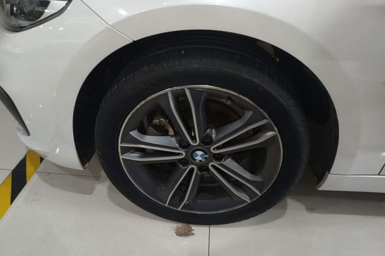Used BMW 1 Series 2017 118i Sport Edition Left Front Wheel Hub