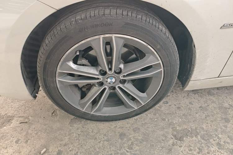Used BMW 1 Series 2017 118i Sport Edition Left Front Wheel Hub
