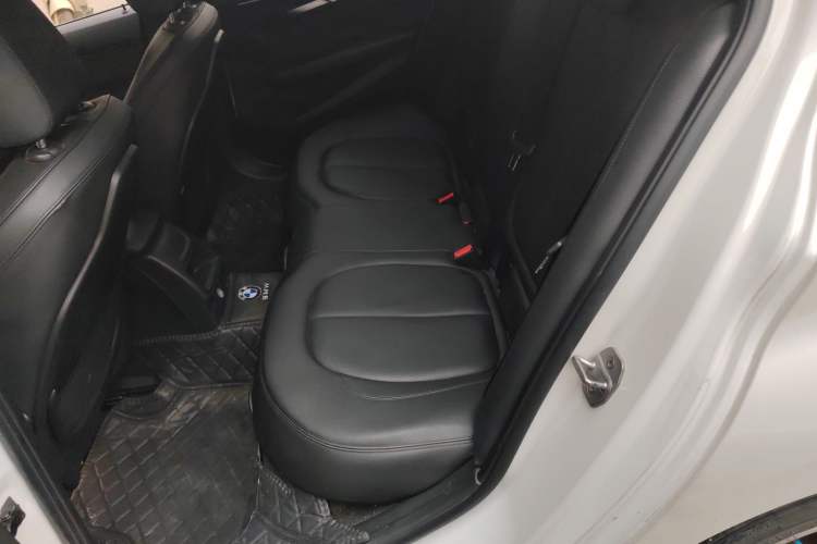 Used BMW 1 Series 2017 118i Sport Edition Left Rear Seat