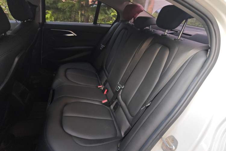 Used BMW 1 Series 2017 118i Sport Edition Left Rear Seat
