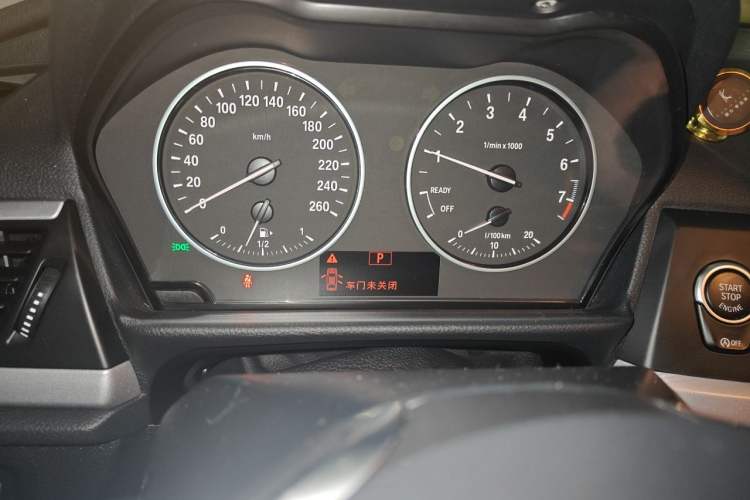 Used BMW 1 Series 2017 118i Fashion Model Odometer Close Up