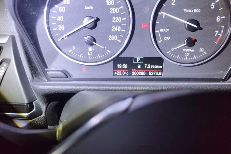 Used BMW 1 Series 2017 118i Sport Edition Odometer Close Up