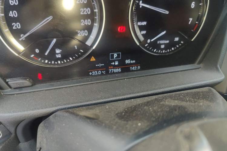 Used BMW 1 Series 2017 118i Sport Edition Odometer Close Up