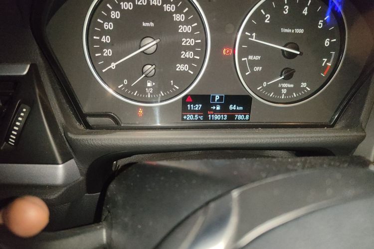 Used BMW 1 Series 2017 118i Fashion Model Odometer Close Up