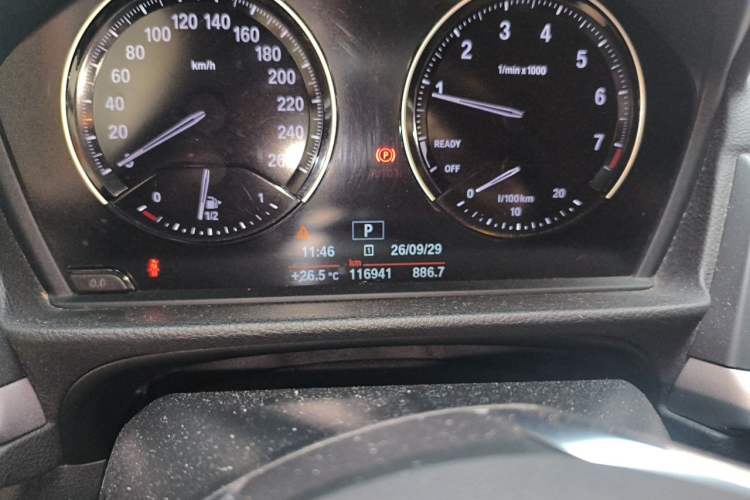 Used BMW 1 Series 2017 118i Fashion Model Odometer Close Up