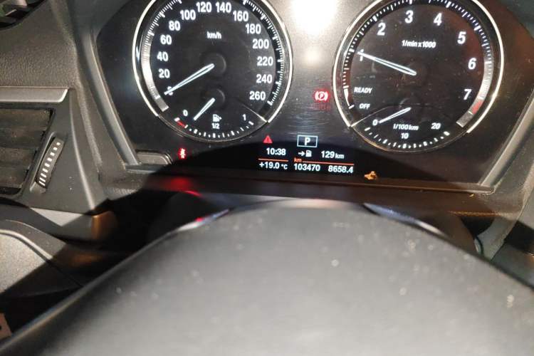 Used BMW 1 Series 2017 118i Fashion Model Odometer Close Up