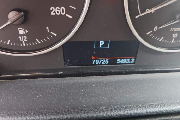 Used BMW 1 Series 2017 118i Sport Edition Odometer Close Up