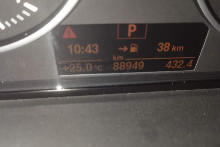 Used BMW 1 Series 2017 118i Sport Edition Odometer Close Up
