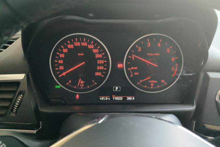 Used BMW 1 Series 2017 118i Sport Edition Odometer Close Up