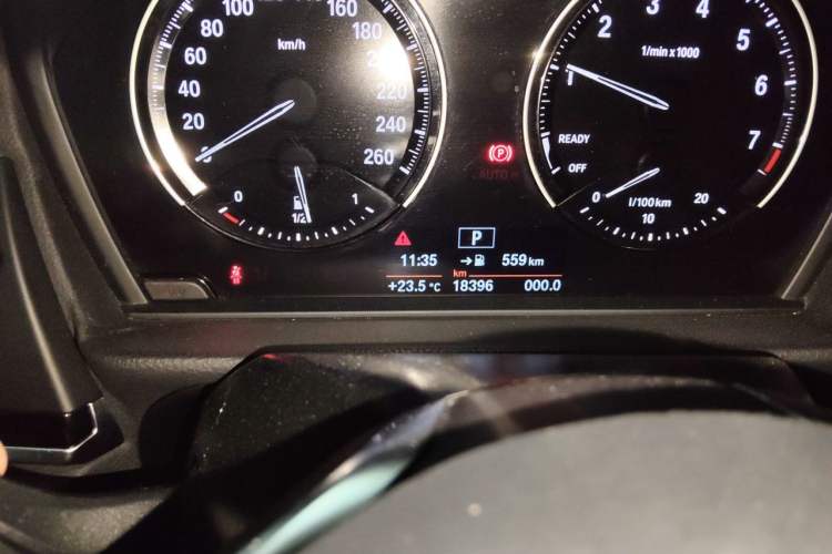 Used BMW 1 Series 2017 118i Sport Edition Odometer Close Up