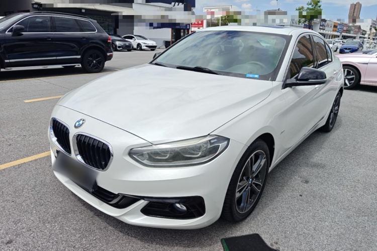 Used BMW 1 Series 2017 118i Sport Edition Guazi used car, China used car export, Used car for sale, Used BMW cars, Cheapest cars for sale