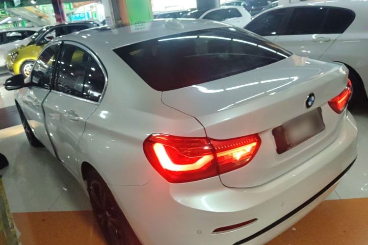 Used BMW 1 Series 2017 118i Design Package Model Rear Left 45 Deg