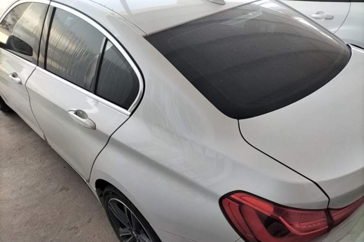 Used BMW 1 Series 2017 118i Sport Edition Rear Left 45 Deg