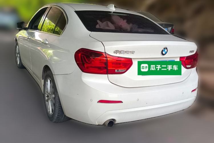 Used BMW 1 Series 2017 118i Fashion Model Rear Left 45 Deg