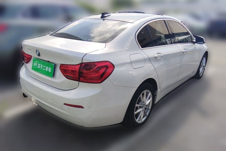 Used BMW 1 Series 2017 118i Fashion Model Rear Right 45 Deg