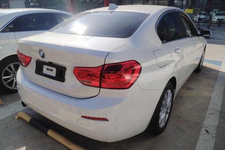 Used BMW 1 Series 2017 118i Fashion Model Rear Right 45 Deg