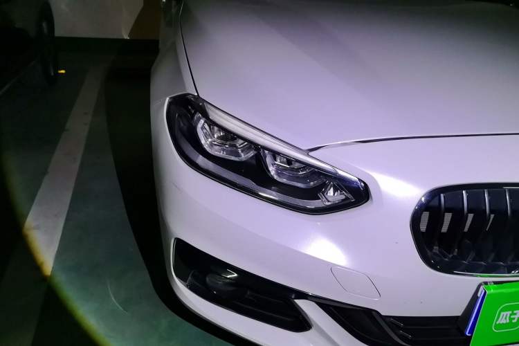 Used BMW 1 Series 2017 118i Sport Edition Right Front Headlight