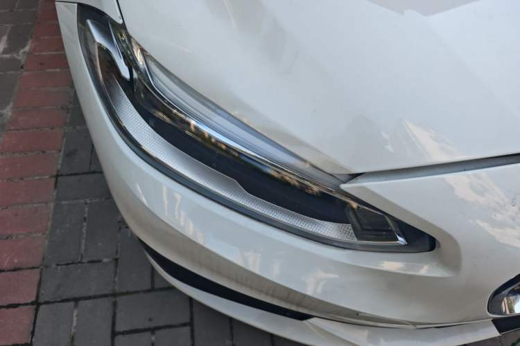 Used BMW 1 Series 2017 118i Sport Edition Right Front Headlight