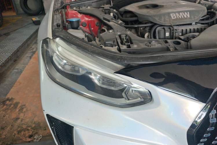 Used BMW 1 Series 2017 118i Sport Edition Right Front Headlight