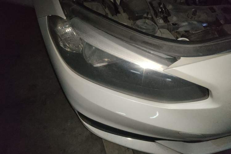 Used BMW 1 Series 2017 118i Fashion Model Right Front Headlight
